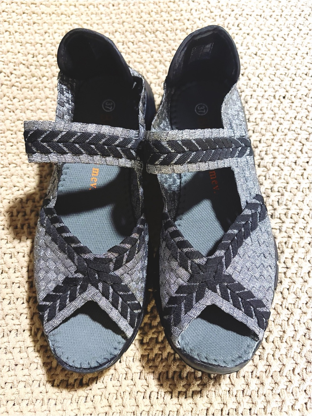 Bernie Mev. Sandals